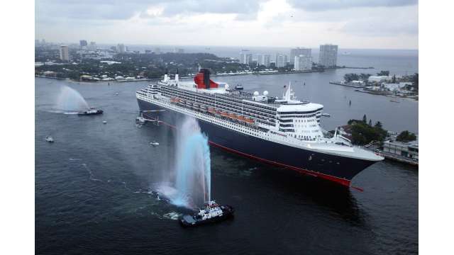Queen Mary 2 arrives at Port Everglades