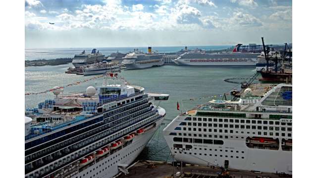 Busy cruise day at Port Everglades