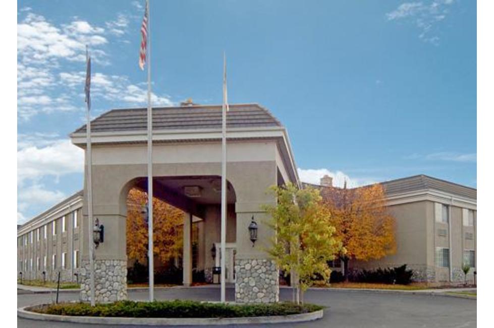 ComfortInn_Payson_Front.jpg