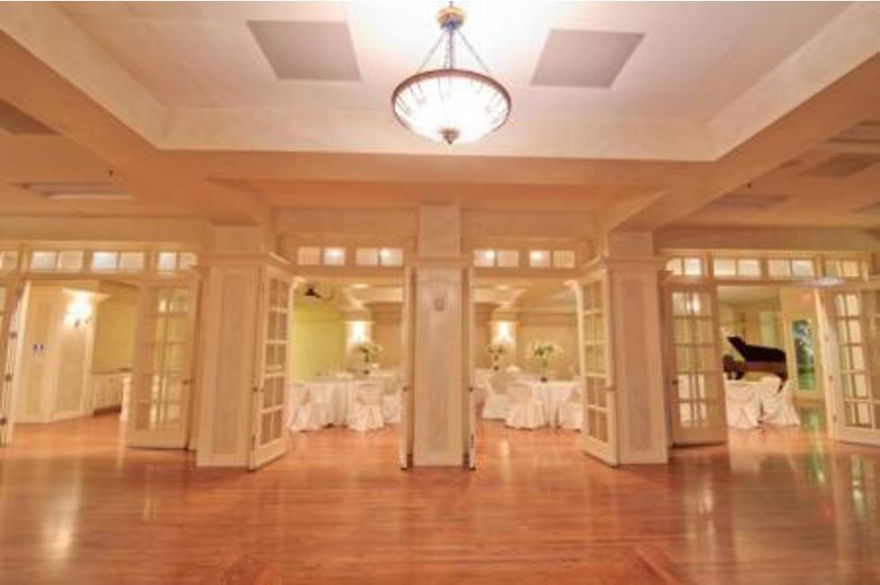 manor room side