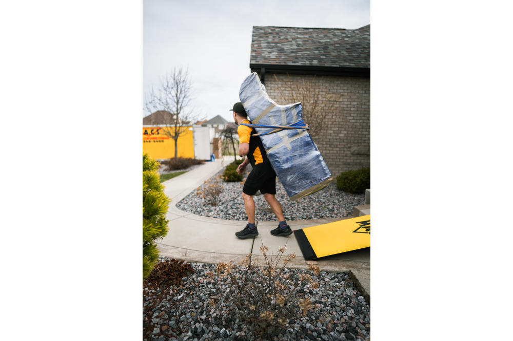 moving2