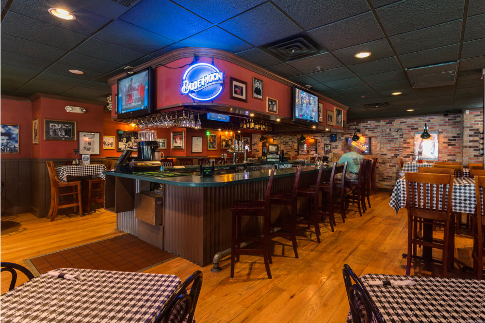 Gino's Bar