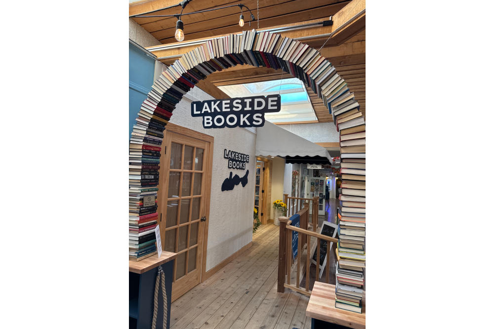 Lake Geneva WI Bookstore