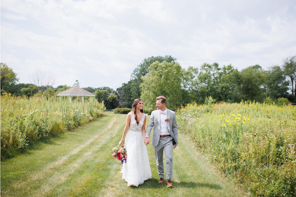 bride/groom road