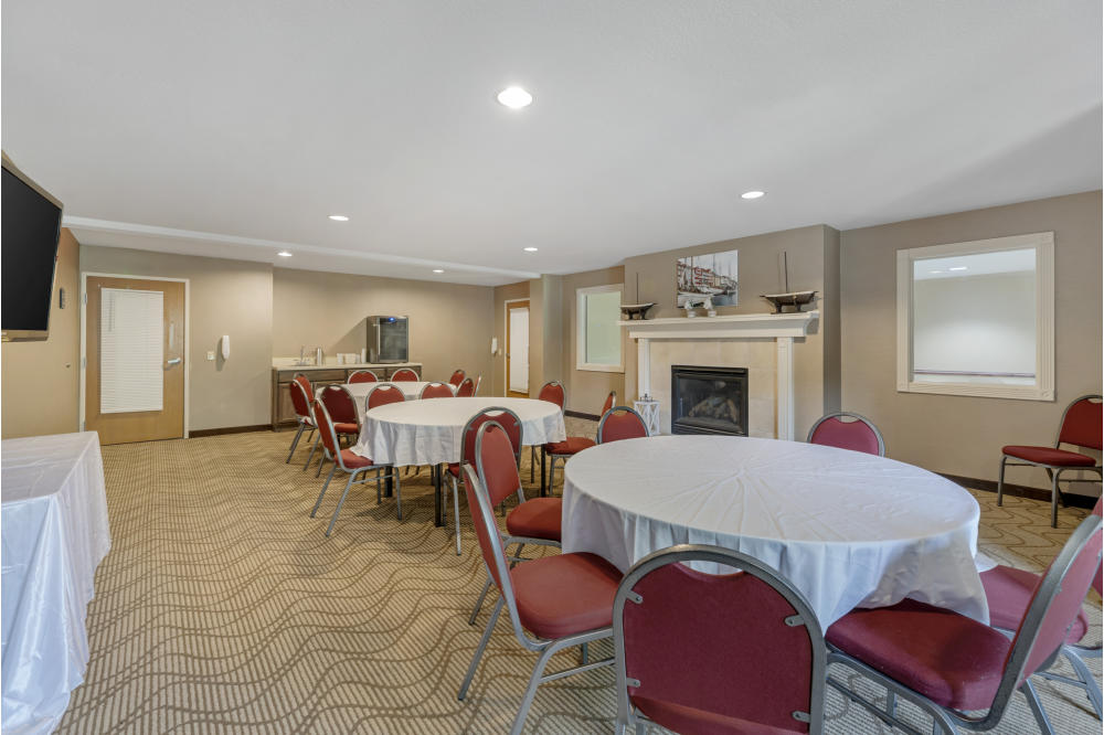 Comfort Suites VIP Clubroom Meeting Space