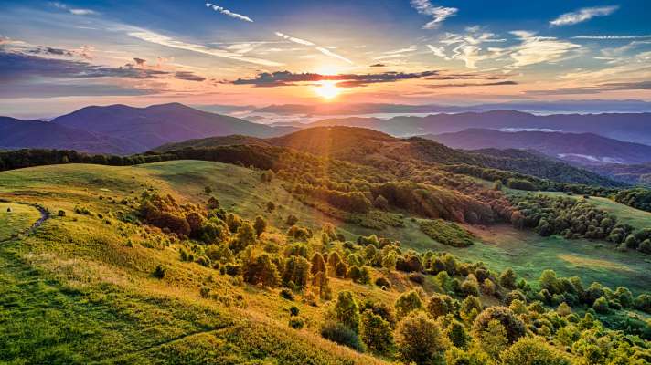 Moon Asheville & the Great Smoky Mountains: Craft Breweries, Outdoor  Adventure, Art & Architecture (Travel Guide) (Paperback)