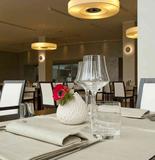 Mirror Lounge&Restaurant