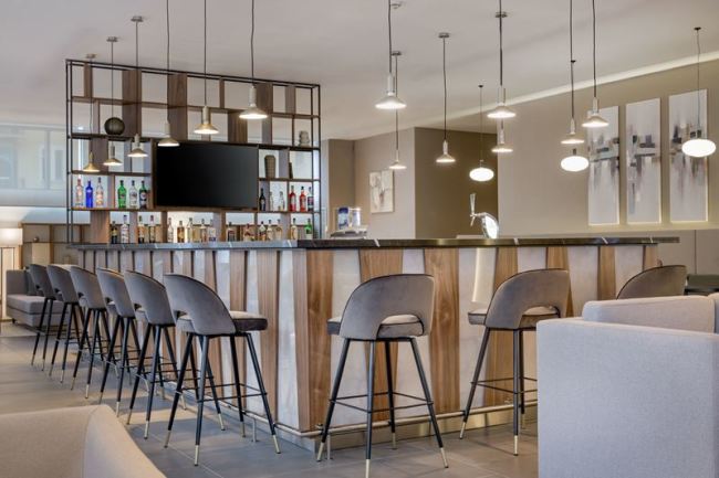 Lounge lobby bar