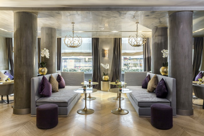 Grand Lounge & Bar