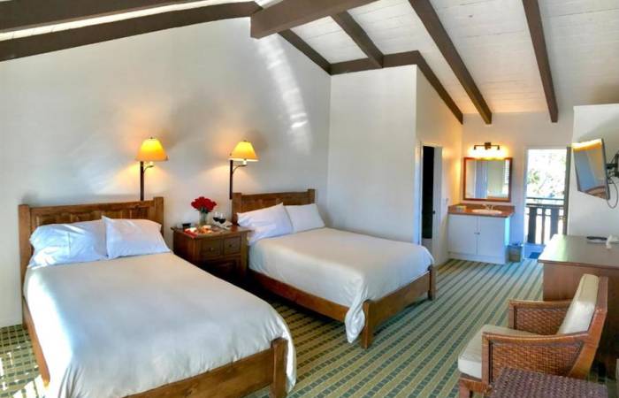 Monterey Hotels