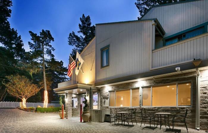 Pacific Grove Hotels