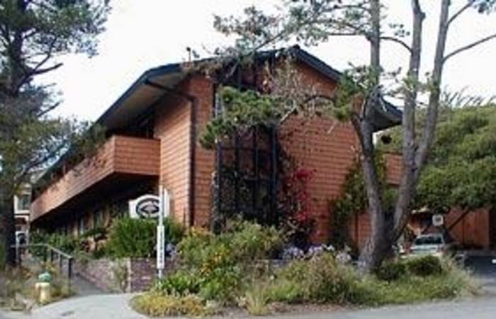 Monterey Hotels