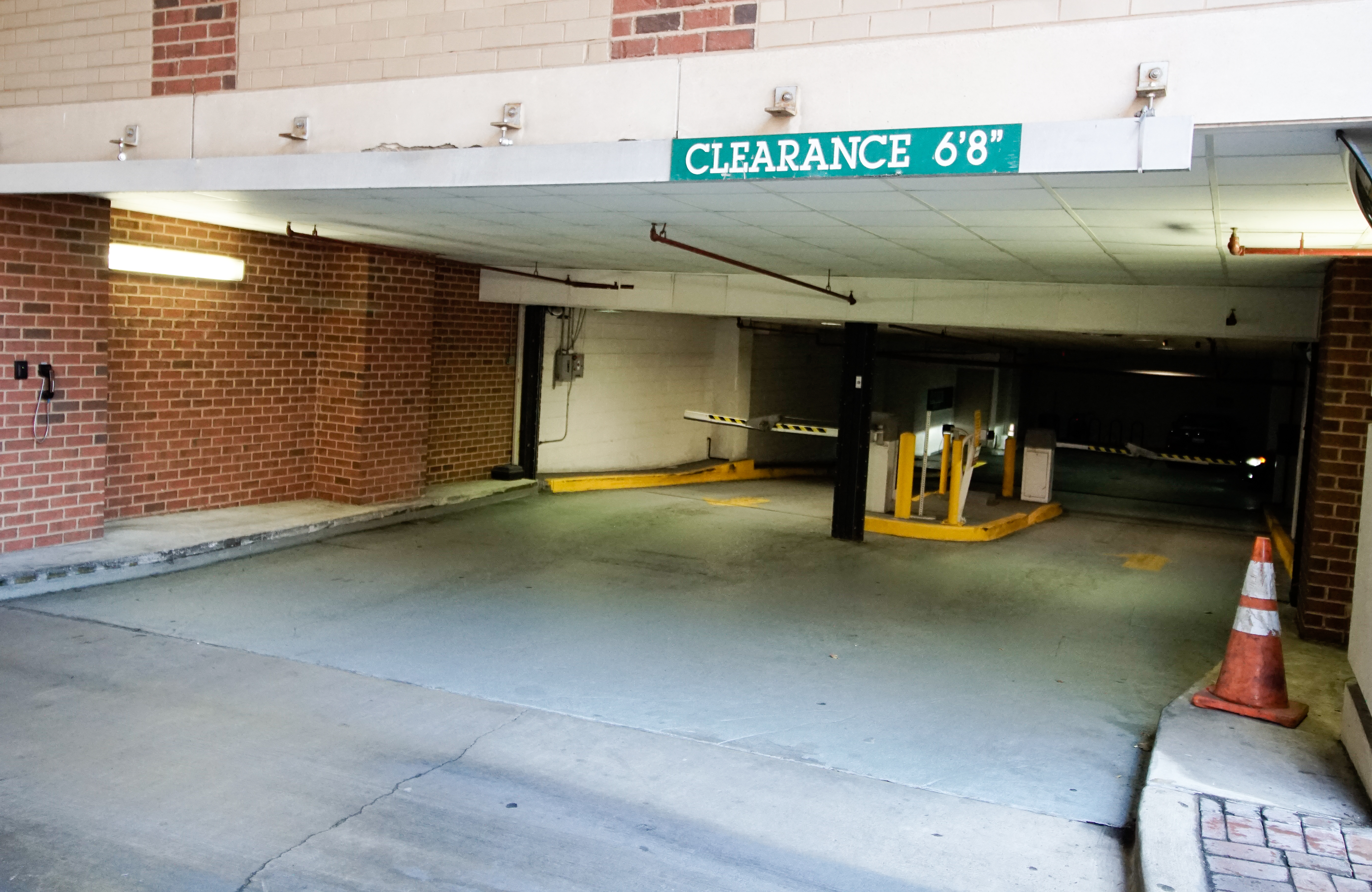 Hilton Alexandria Old Town Parking Garage Alexandria Va 22314 [ 3623 x 5571 Pixel ]