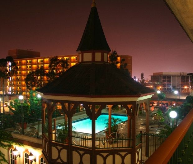 Anaheim Camelot Inn and Suites