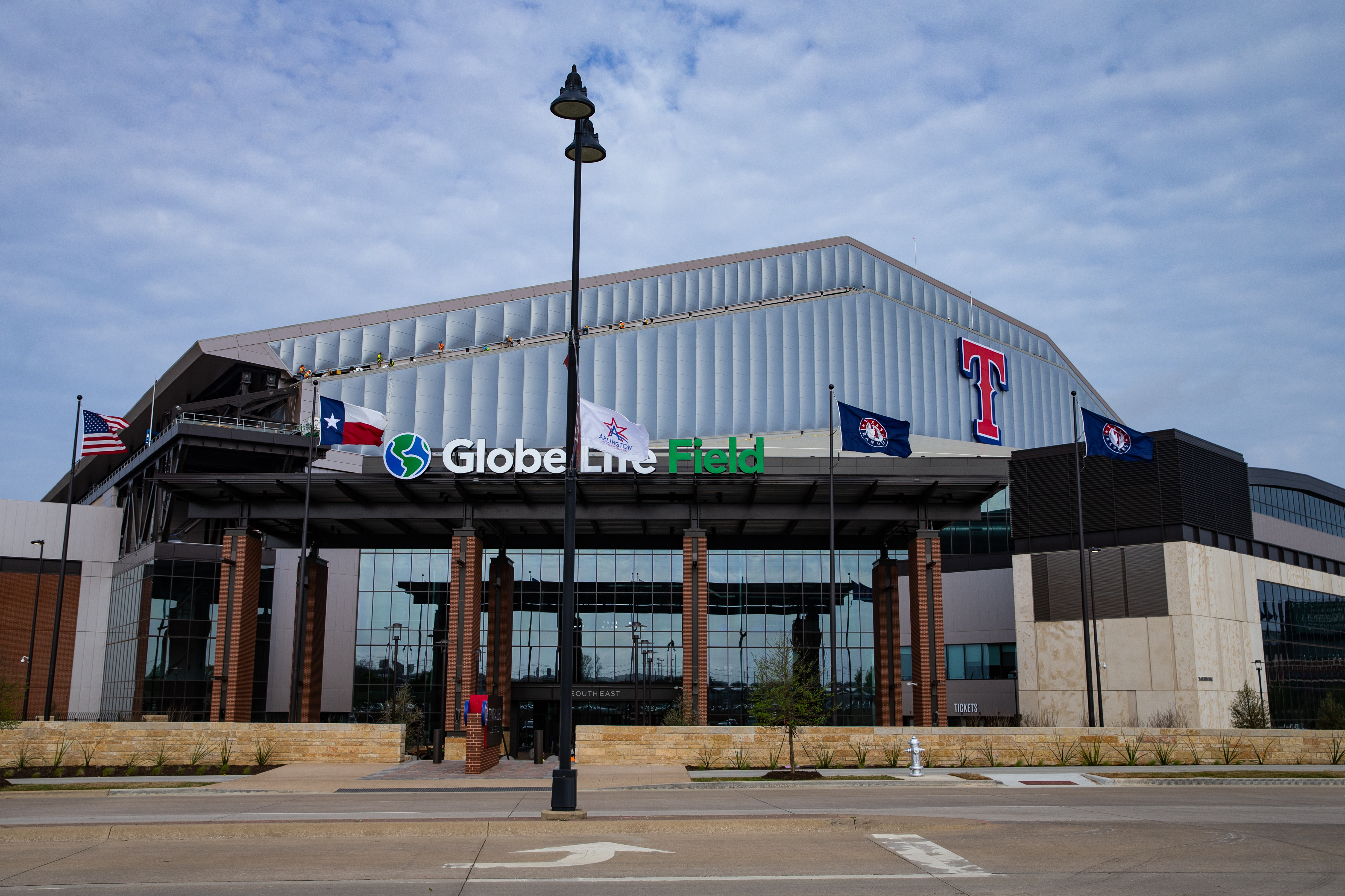 TEXAS RANGERS TEAM SHOP - 1000 Ballpark way, Arlington, Texas