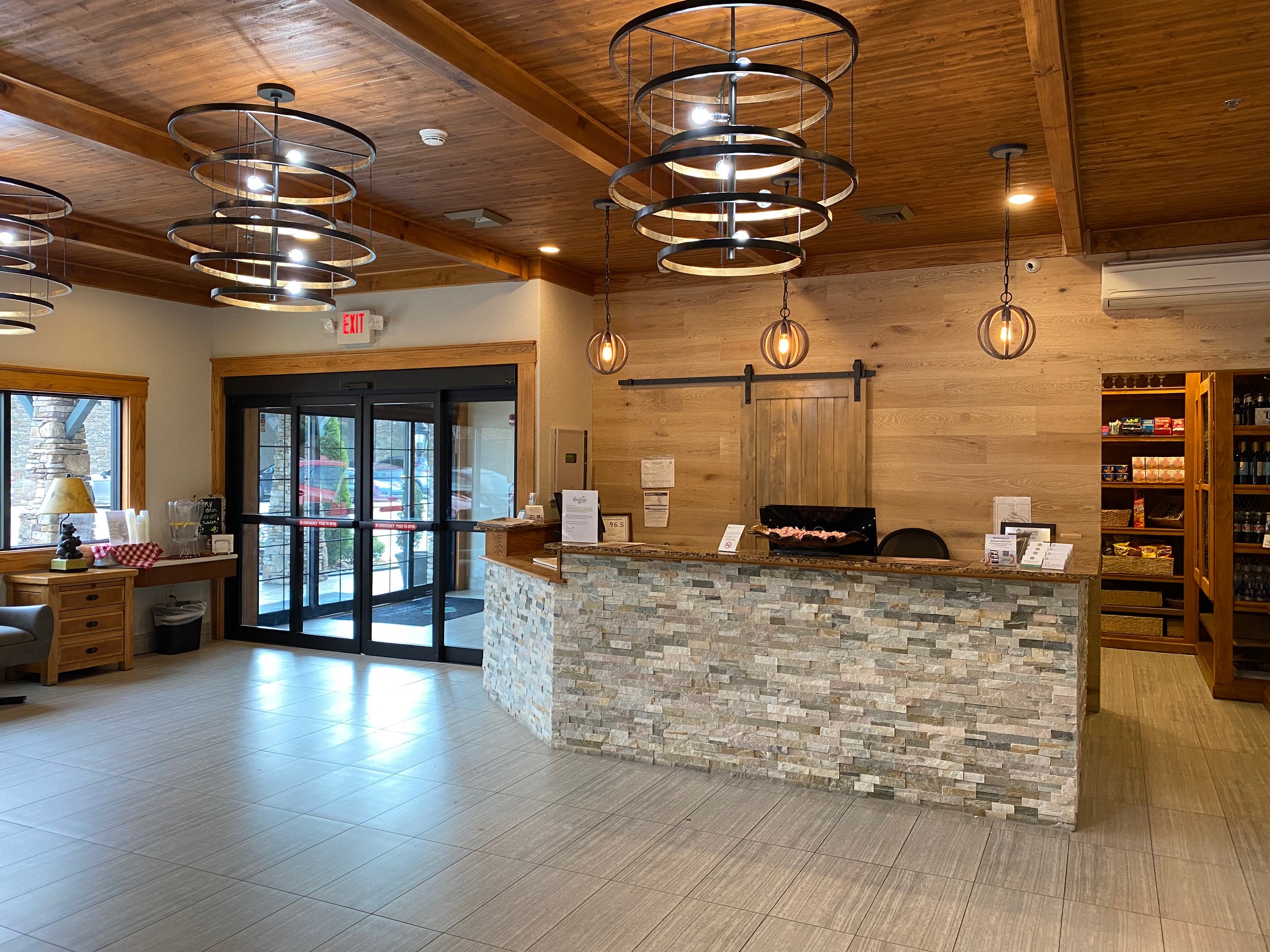 Brookstone Lodge Asheville NC s Official Travel Site