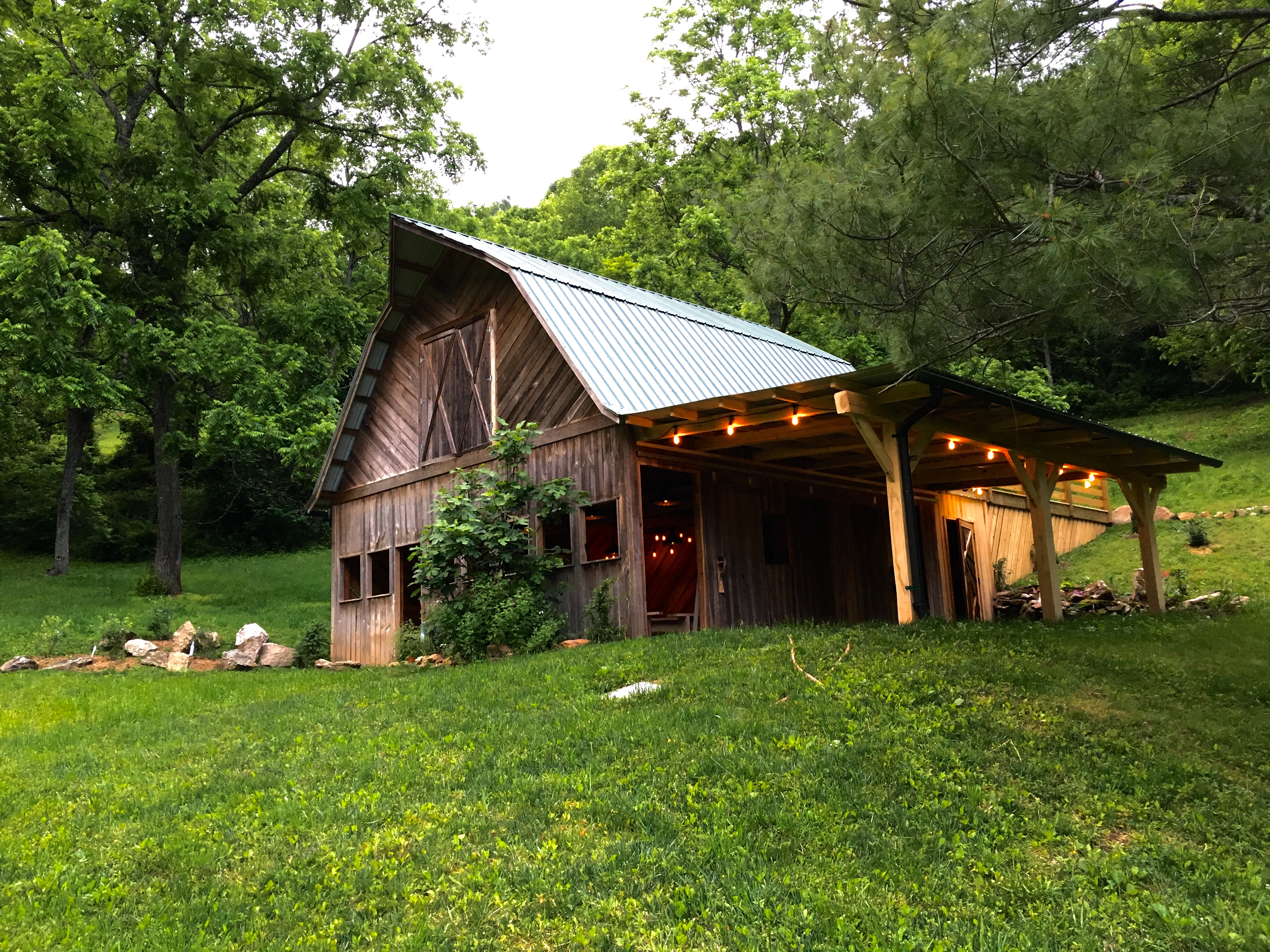 Asheville Barn Weddings Asheville Nc S Wedding Planning Site