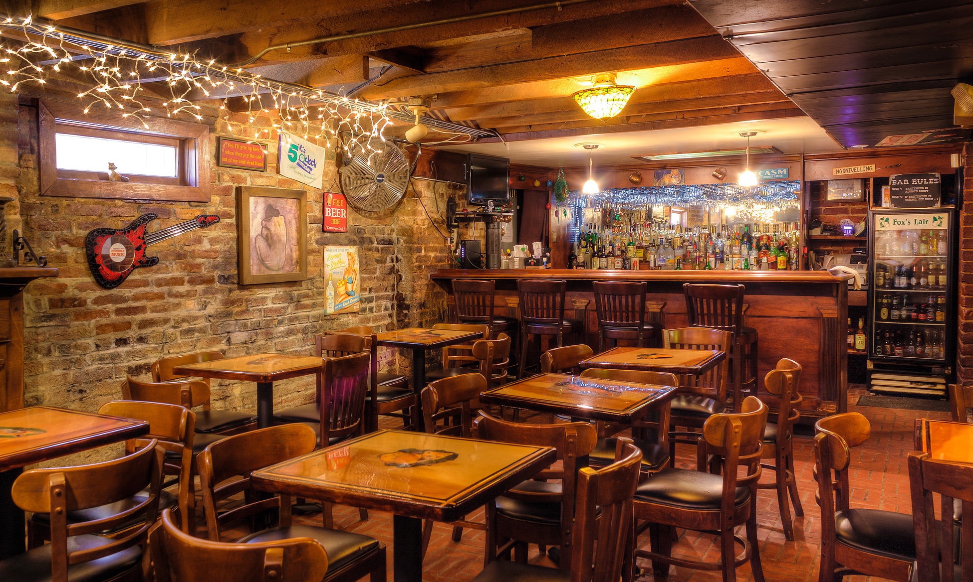 Fox's Lair at Olde Town Inn