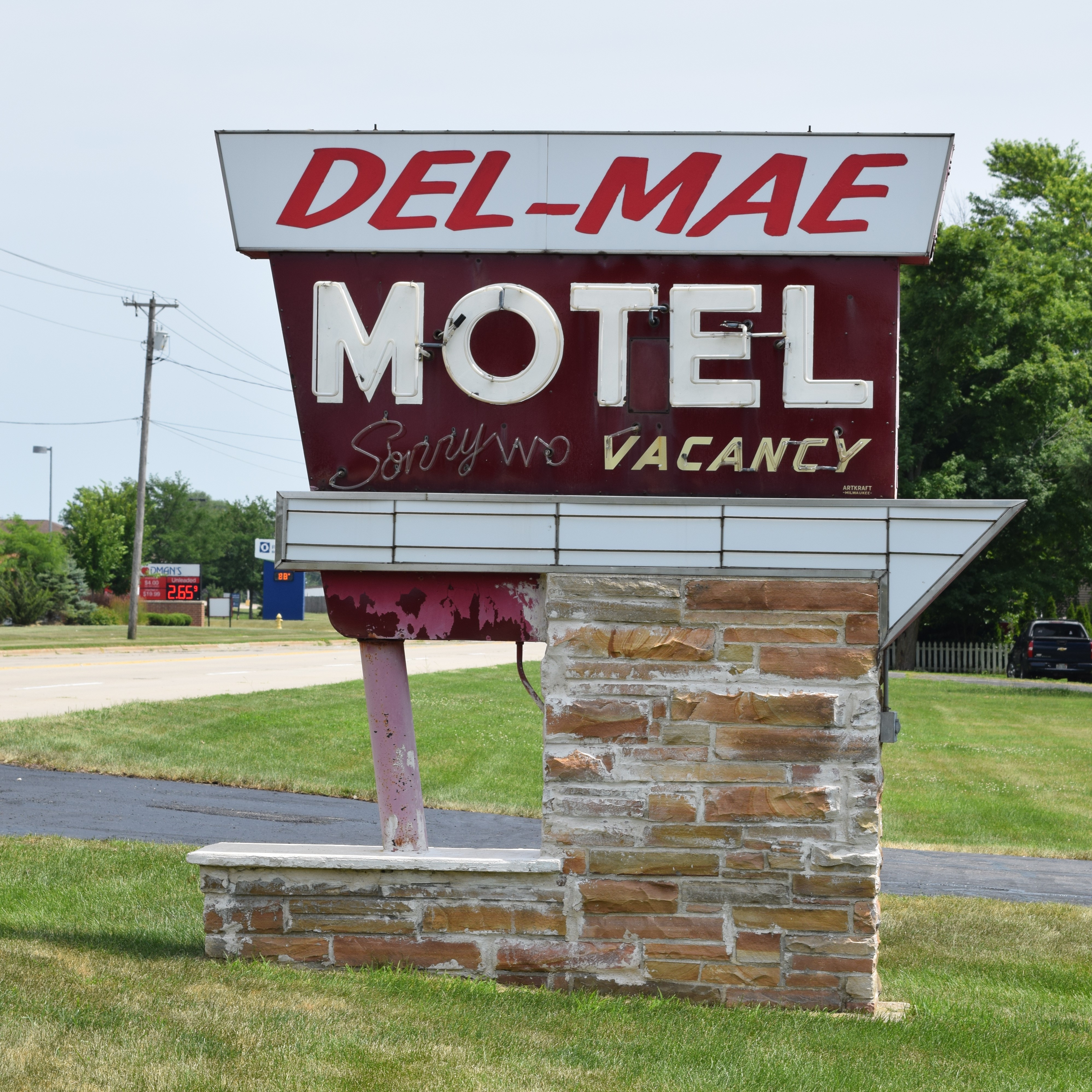 Del-Mae Motel
