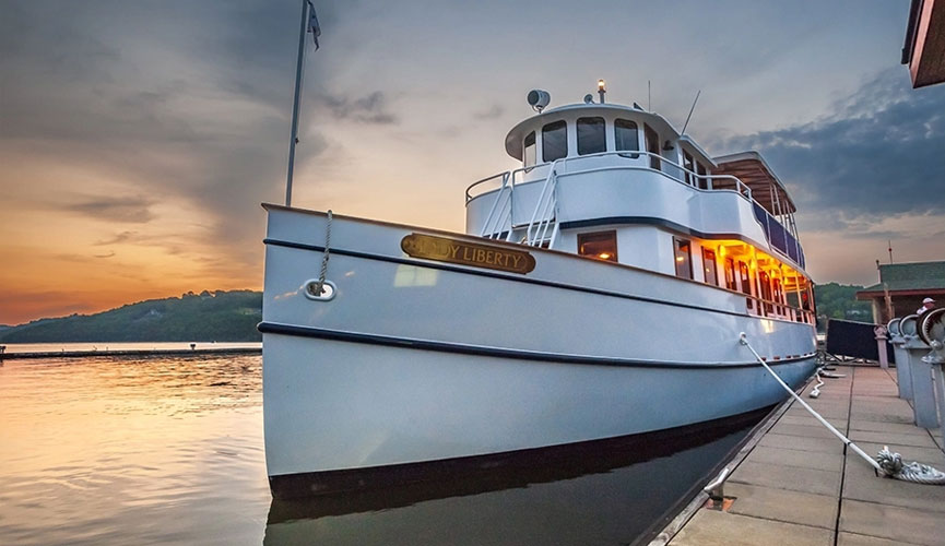 Lady Liberty Lake Cruises | Branson, MO