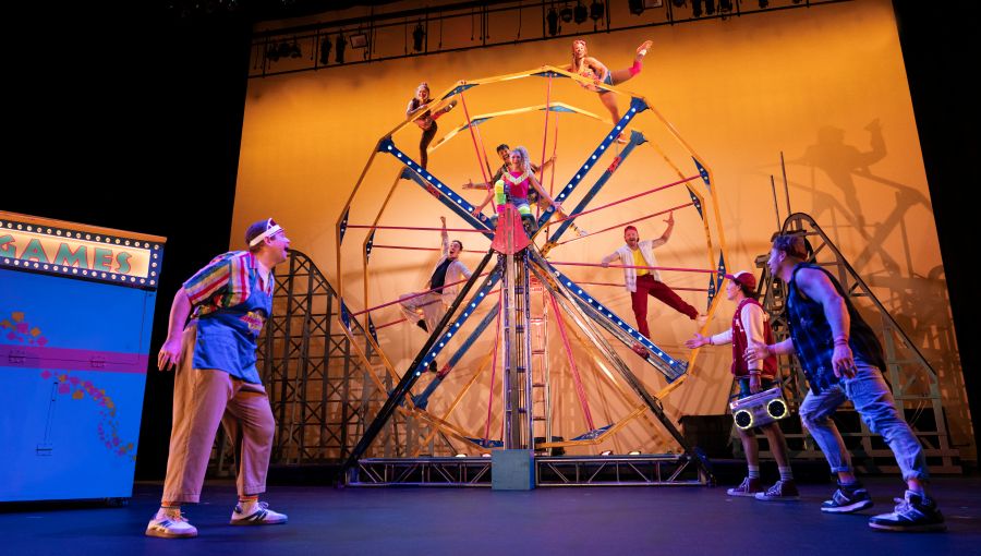 Cirque Mechanics: Tilt!