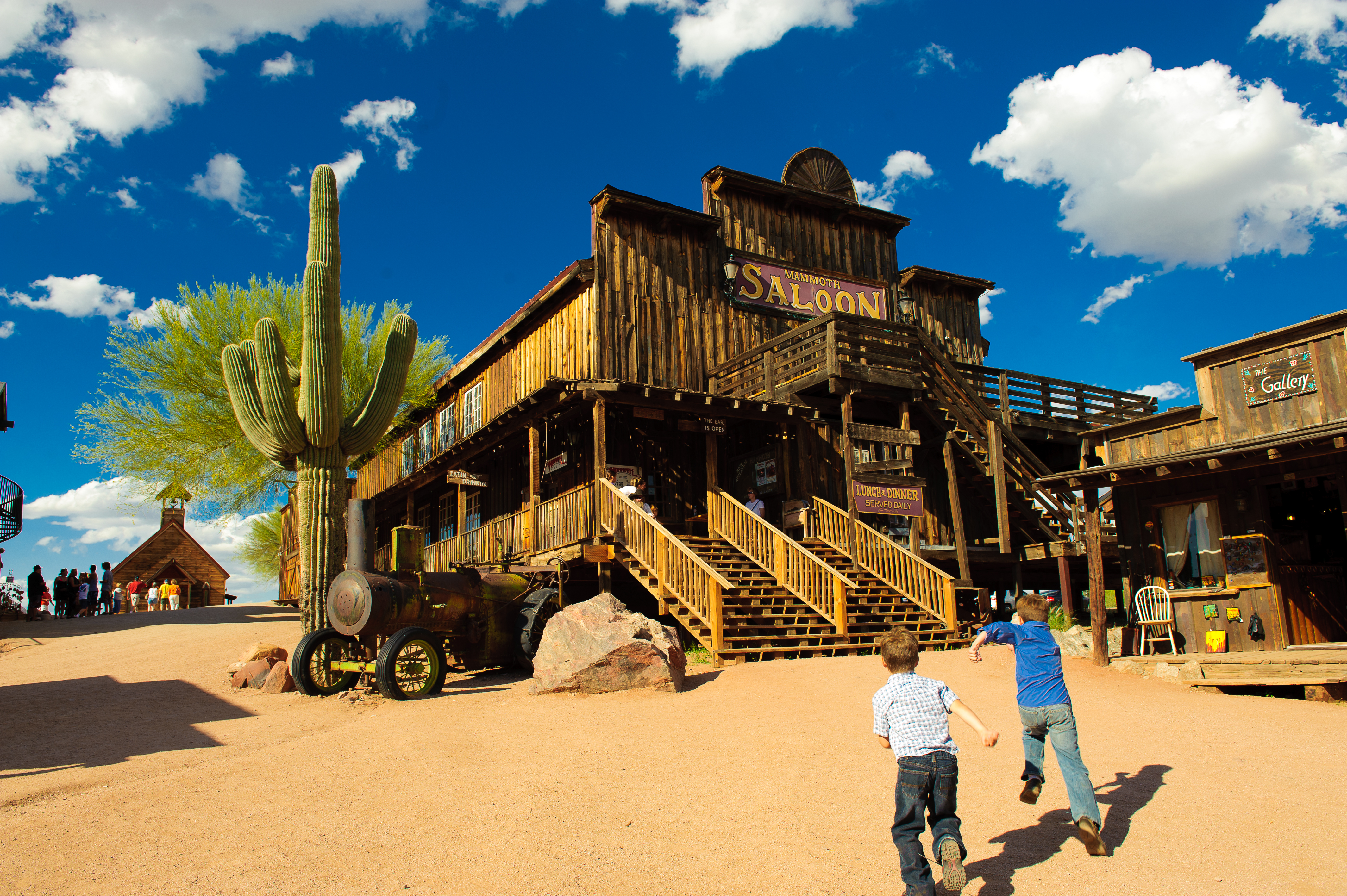 https://assets.simpleviewinc.com/simpleview/image/upload/crm/chandler/Kids-at-Goldfield-Ghost-Town-5d4d4d4e5056a36_5d4d55bb-5056-a36a-0bc7ac61500c9069.jpg