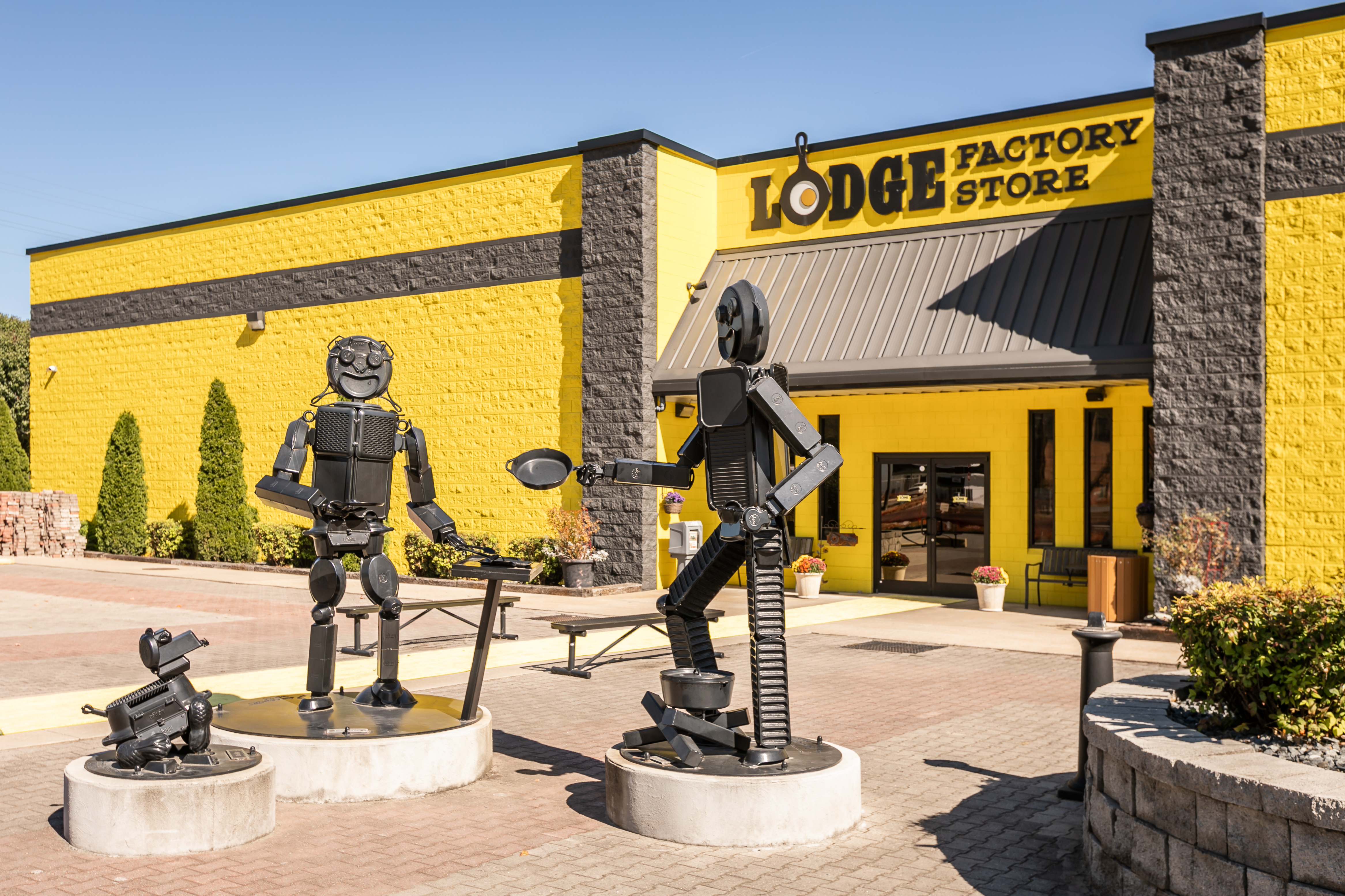 Great merchandise, good prices, noisy store - Review of Lodge Cast Iron  Factory Store - South Pittsburg, South Pittsburg, TN - Tripadvisor