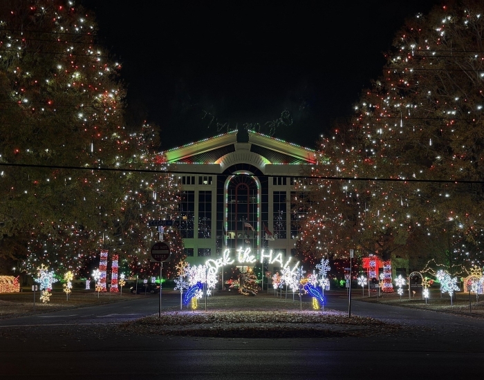 Deck the Hall at Chesapeake City Hall