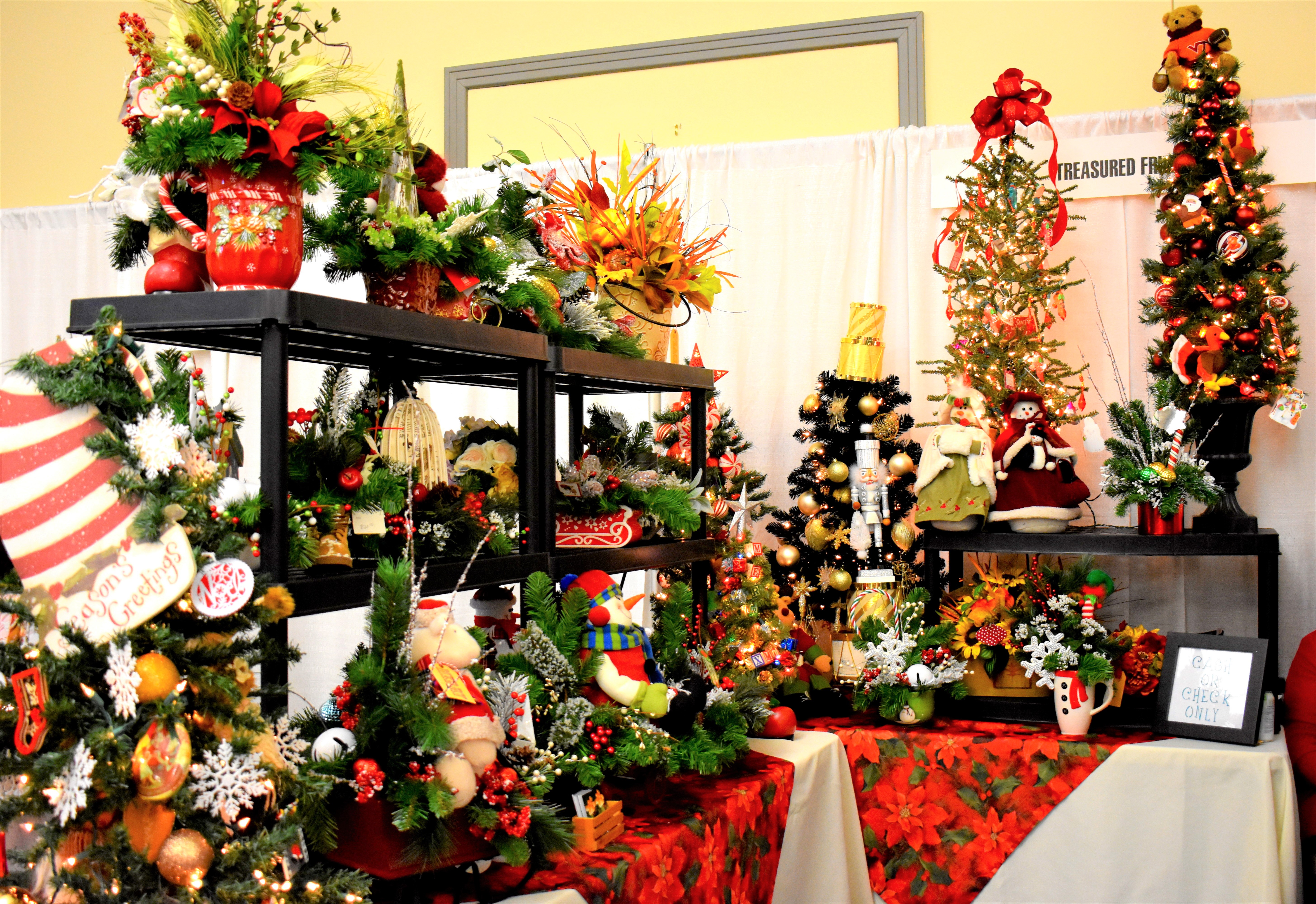 Chesapeake Holiday Craft Show