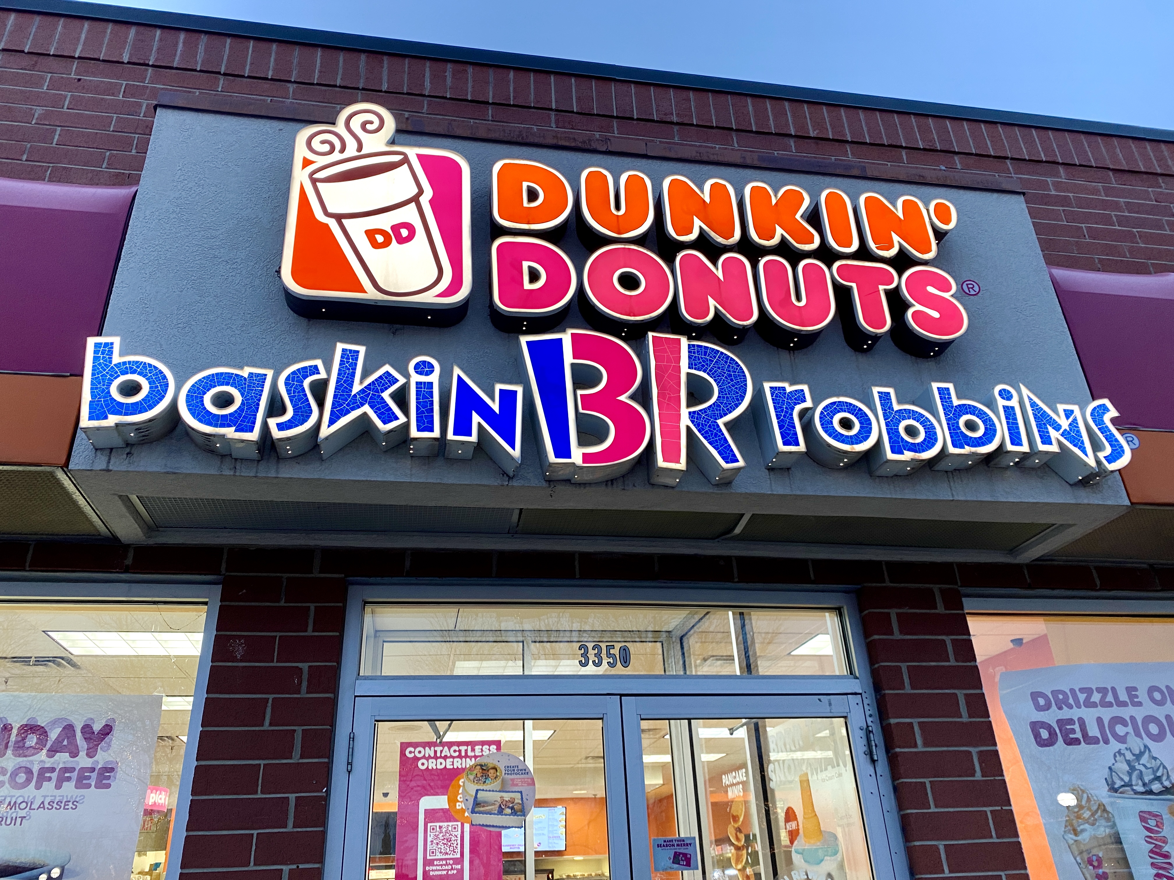 Dunkin doughnuts baskin deals robbins