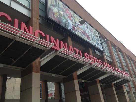 Cincinnati Reds Hall of Fame and Museum — Silver Oaks