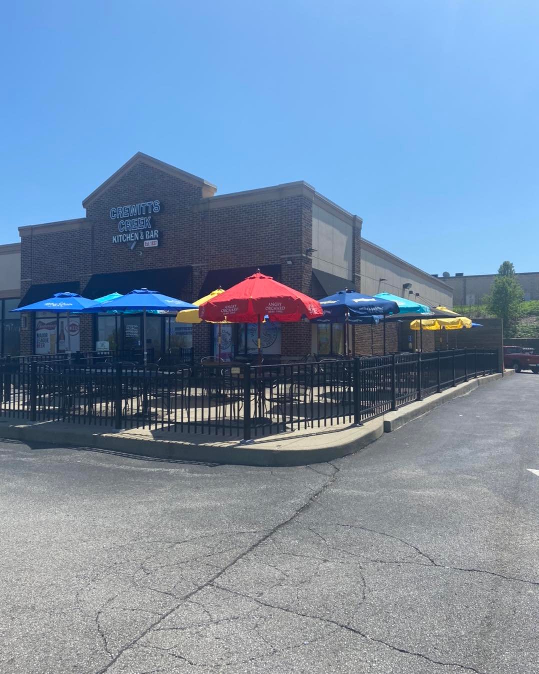 Crewitts Creek Kitchen & Bar - Bars restaurant in Independence, KY