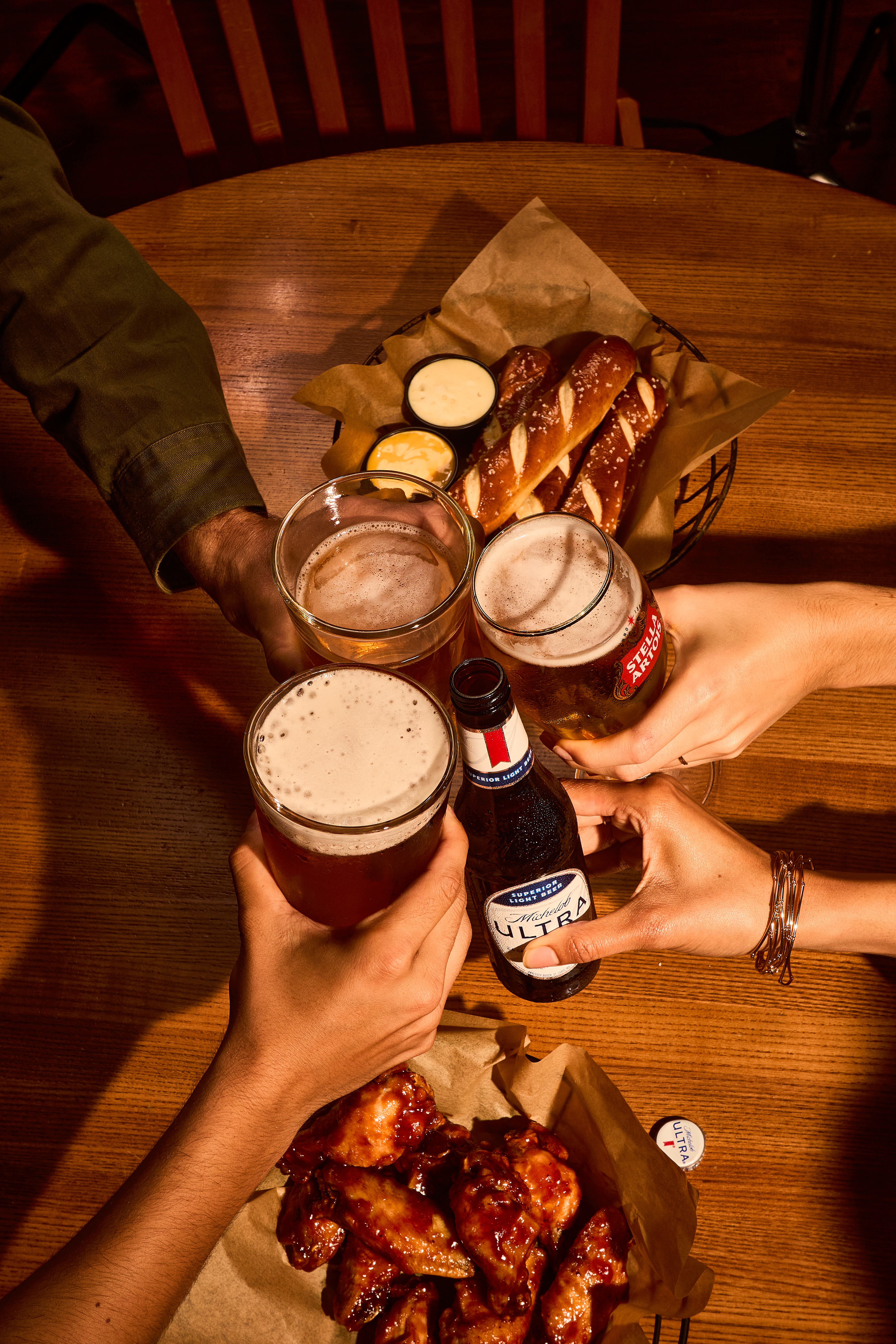Beer Barrel Pizza & Grill Easton | Columbus, OH 43219
