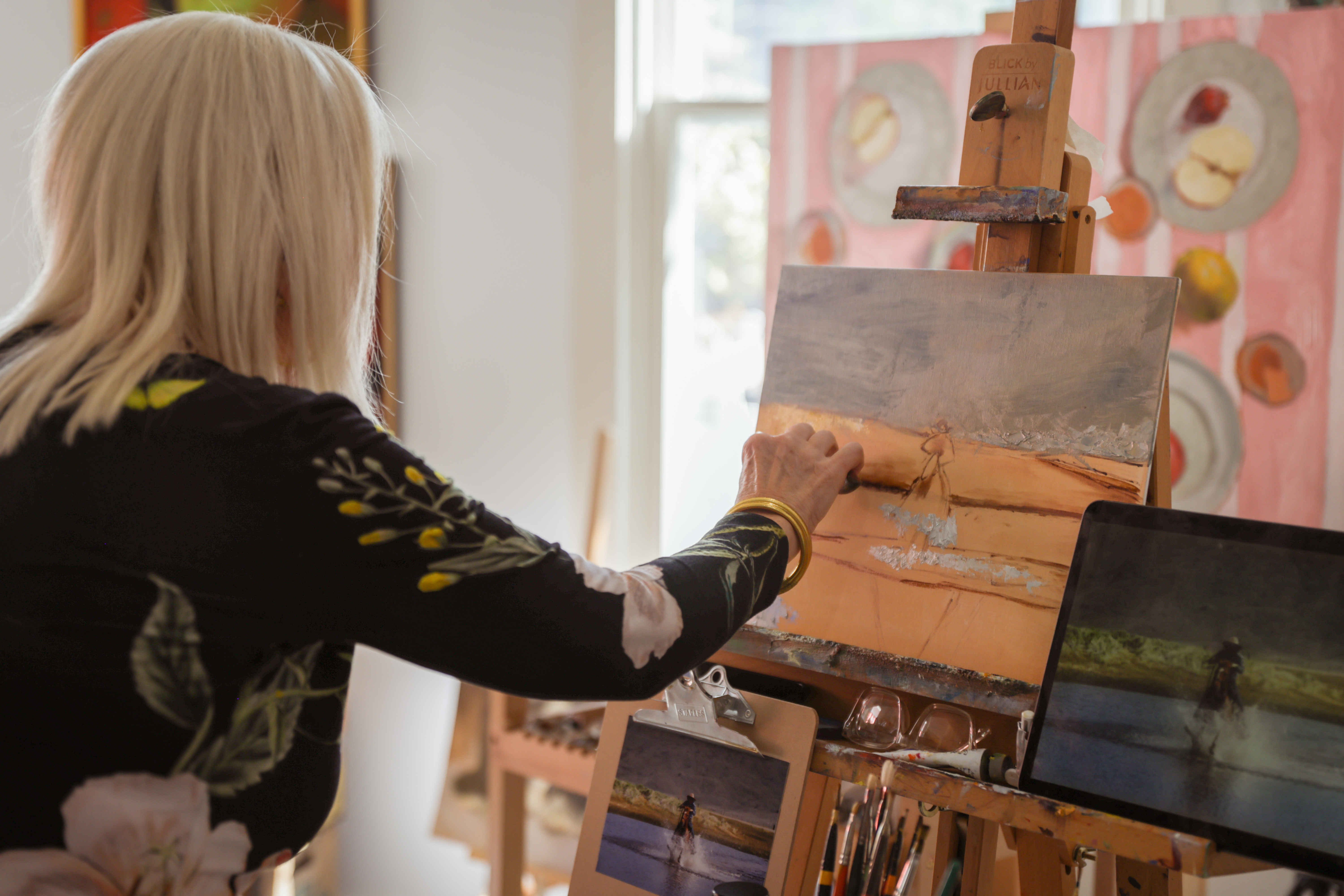 Gallery Hop