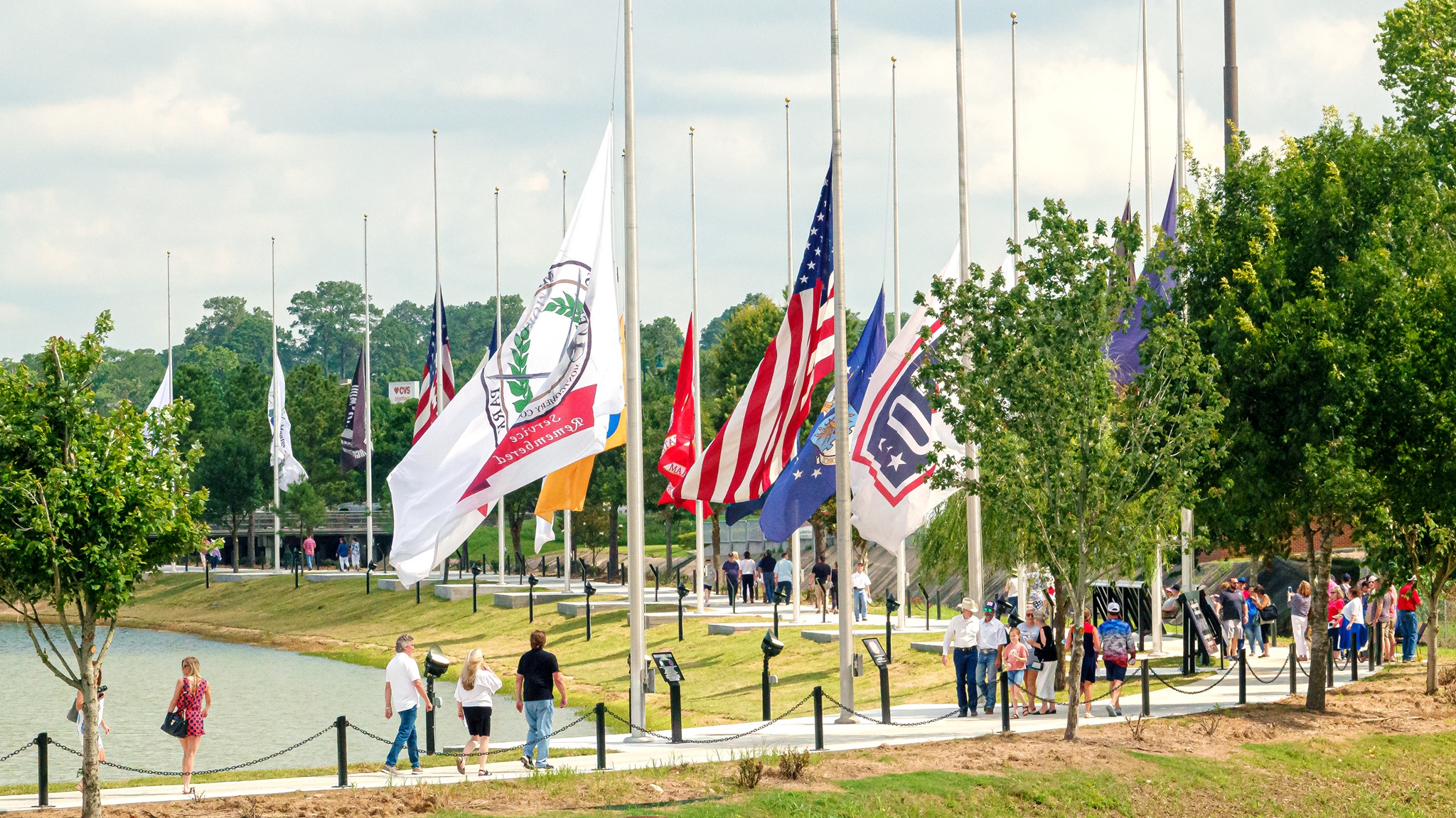 are dogs allowed at veterans memorial park