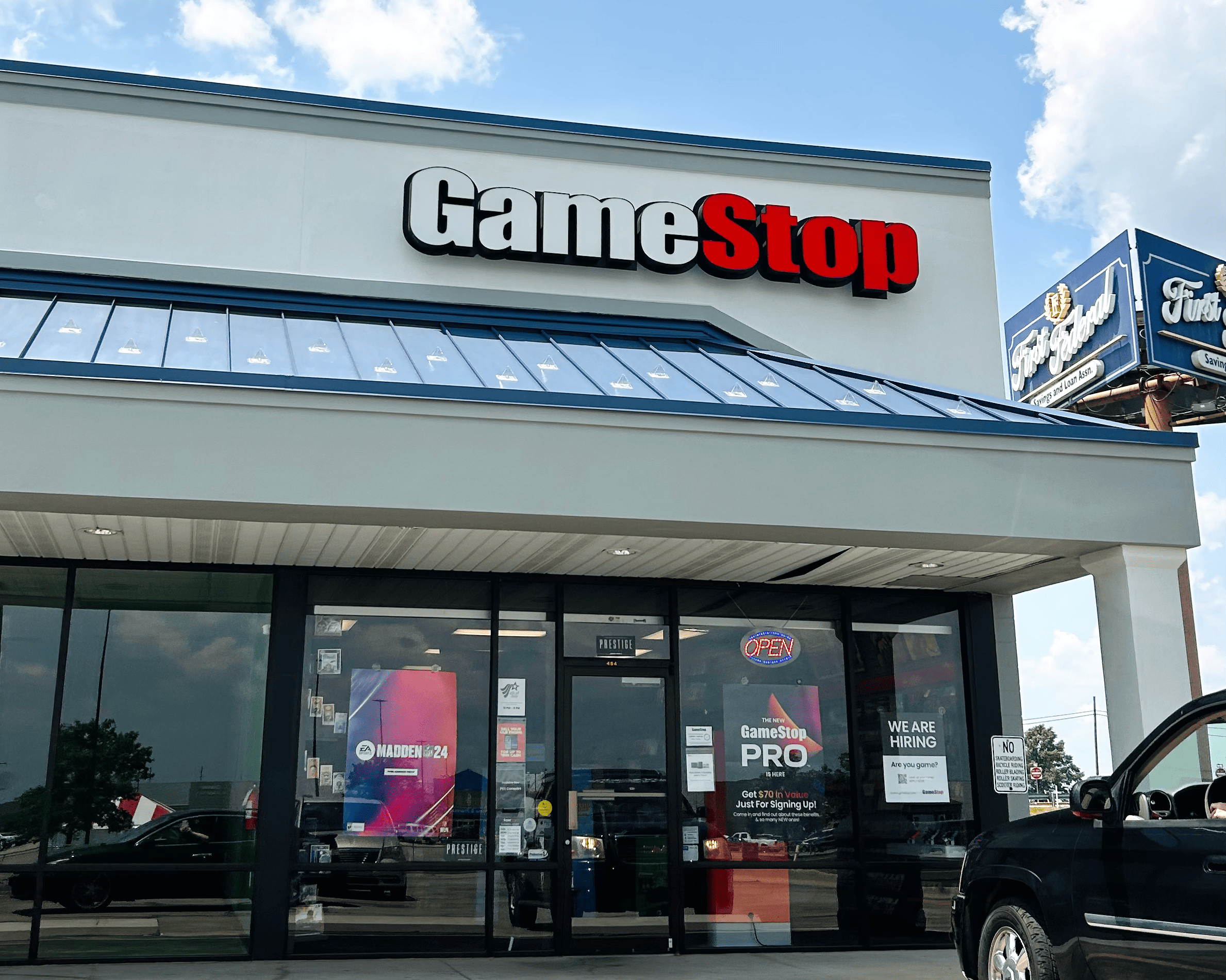 Gamestop Store Outside Gamestop Store Outside