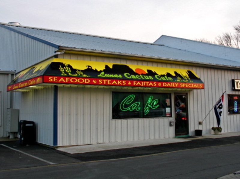 Luna's Cactus Caf