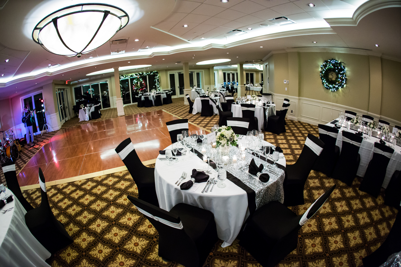Glen oaks country club wedding | Honestweddingadvice.com