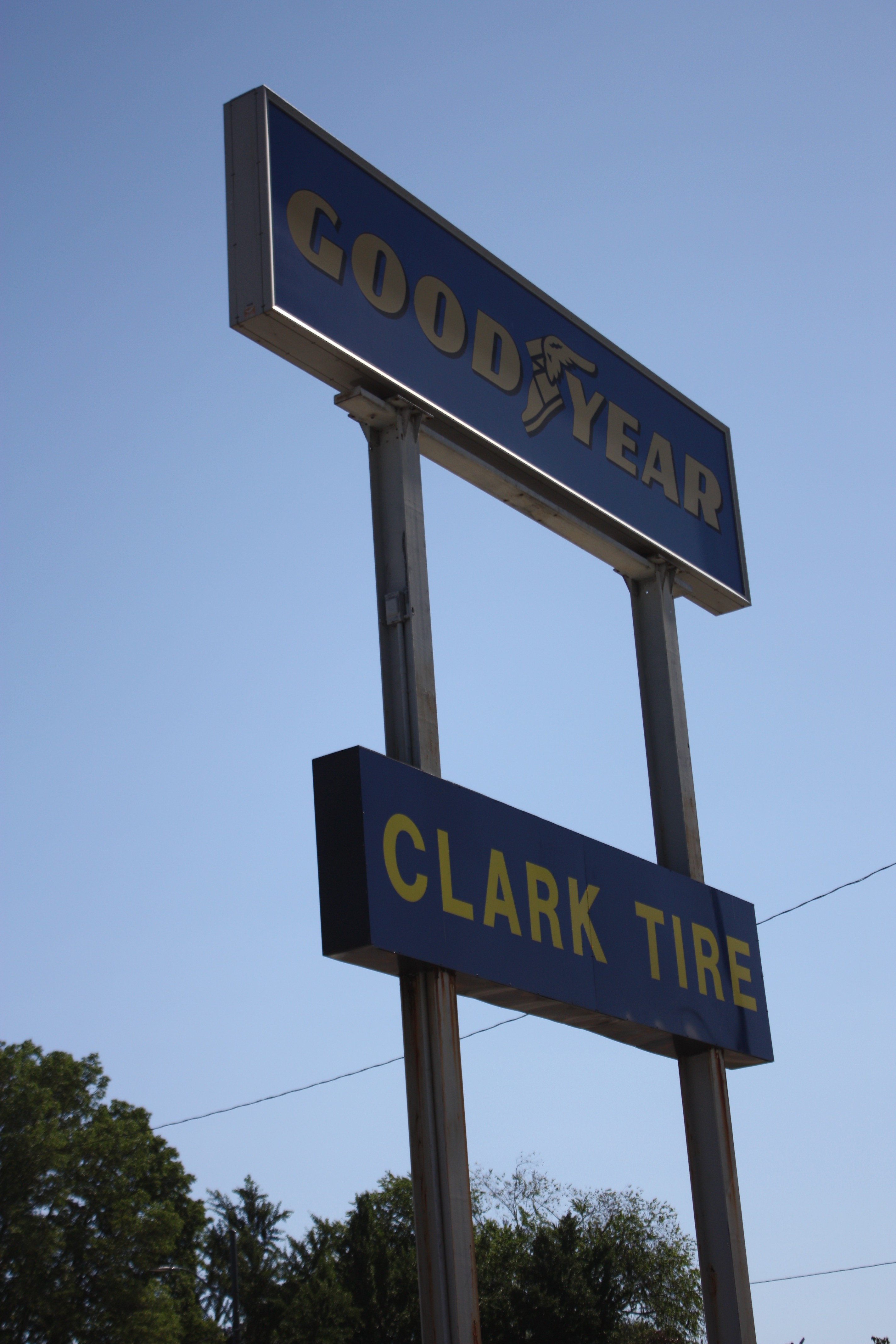 Clarks shop tire shop