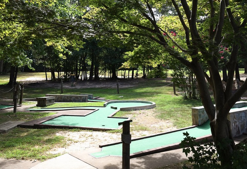 Miniature Golf at Pohick Bay