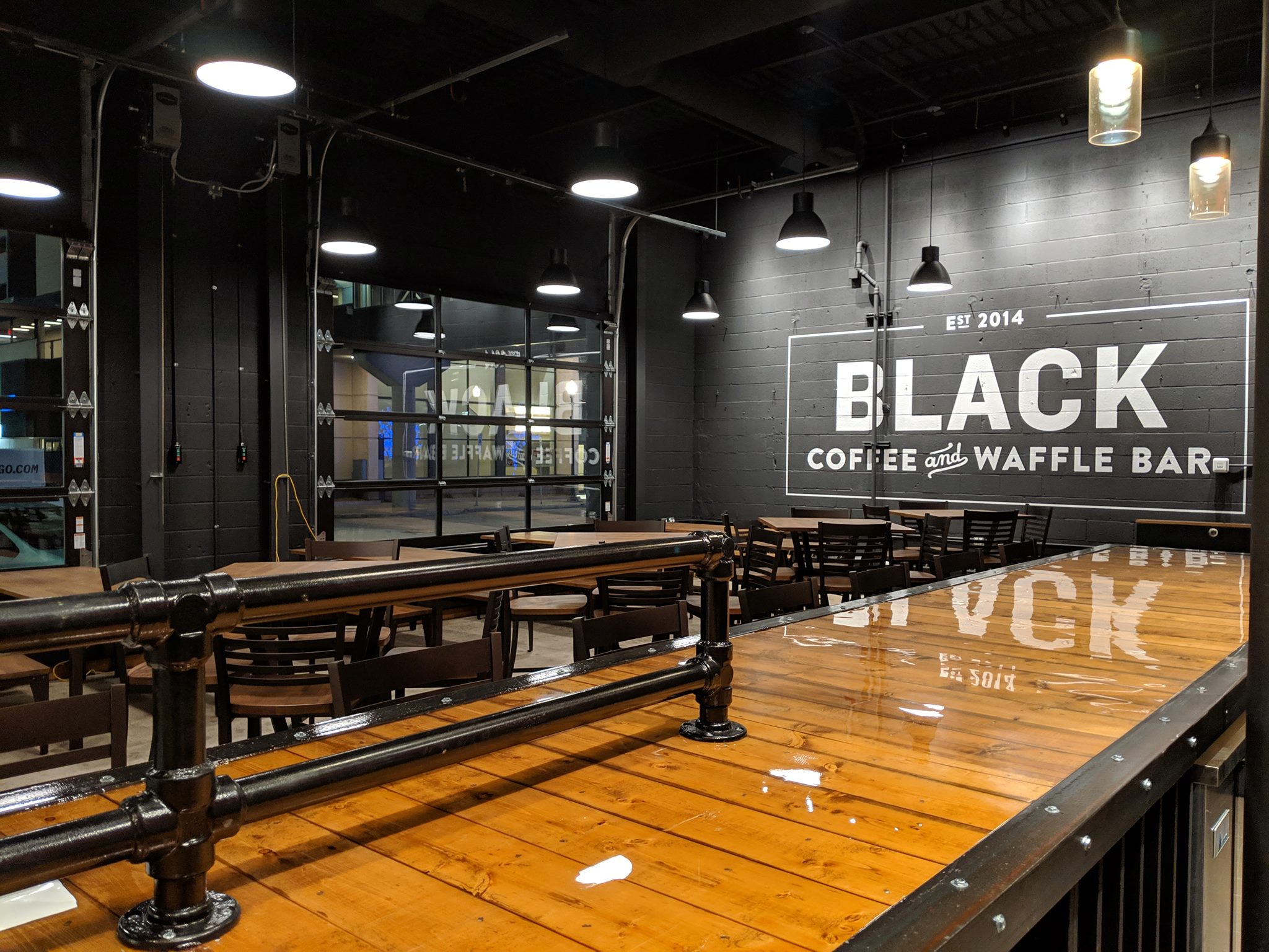 Food_Black-Coffee-and-Waffle-