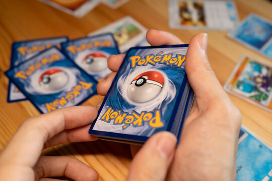 Cards & Collectibles Pop-Up Show