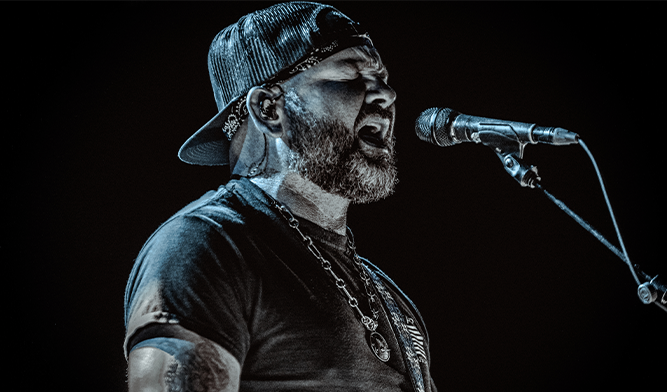 Stoney LaRue