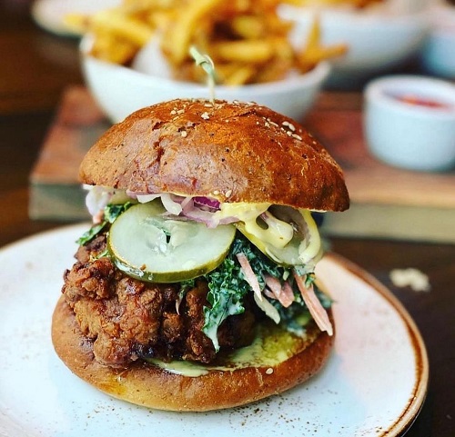 Happy Hour at Fixe Southern House
