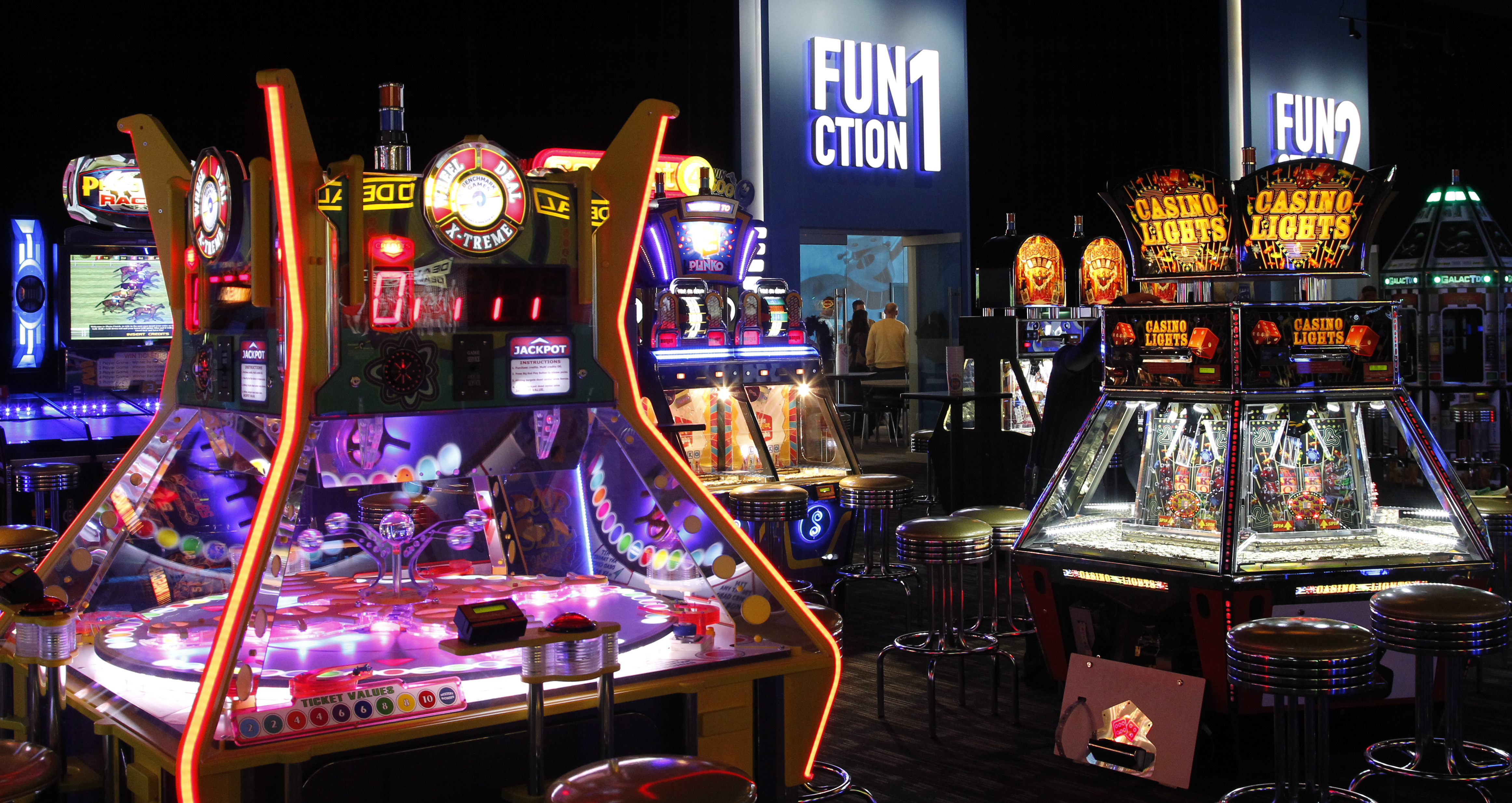 Dave & Buster's - Attractions 