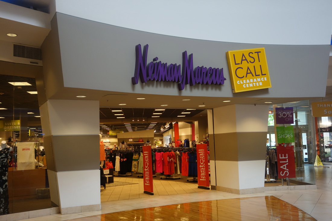 LOS ANGELES, CA/USA - NOVEMBER 11, 2015: Neiman Marcus Store