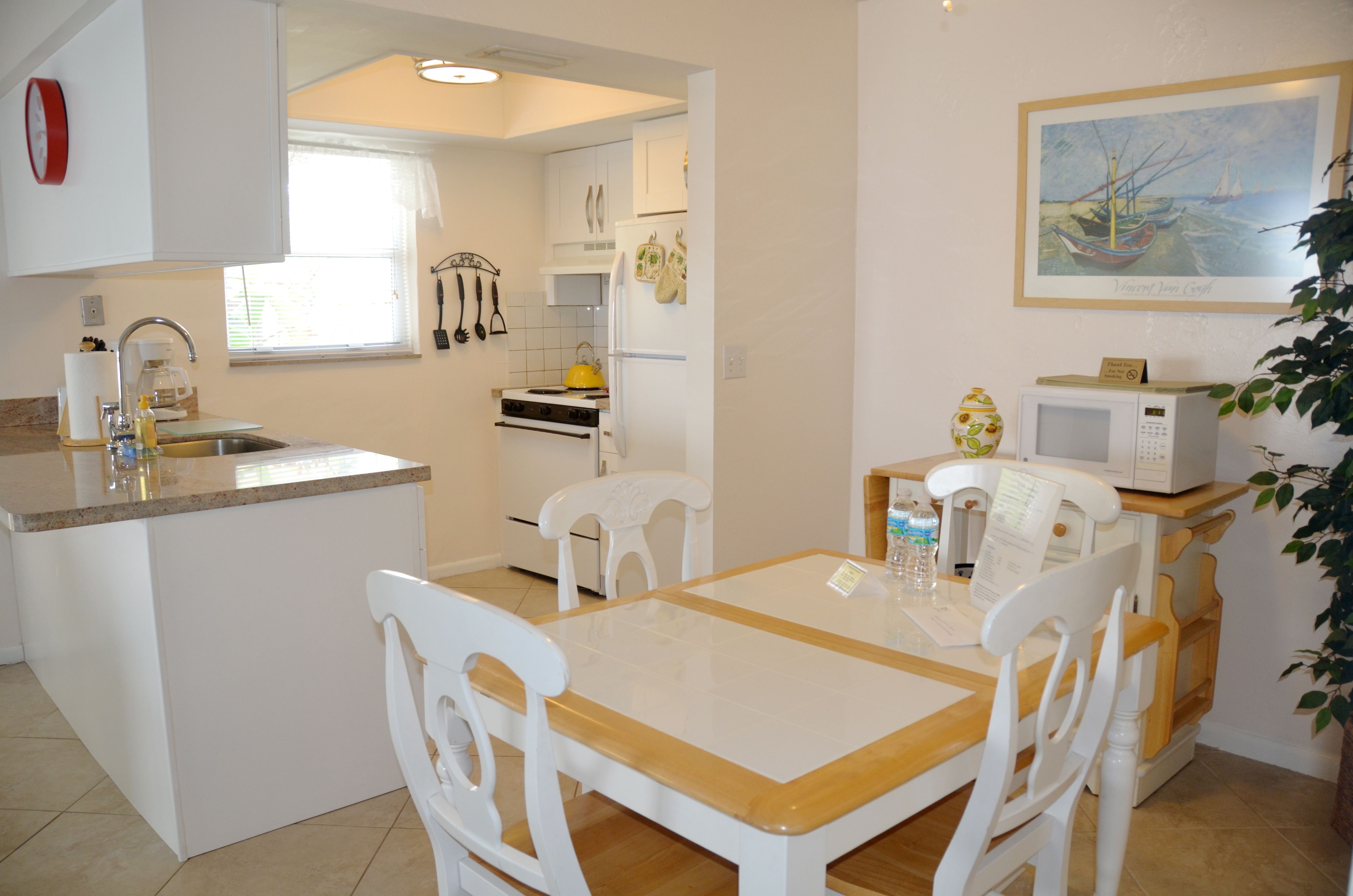SUNNY PLACE APARTMENTS