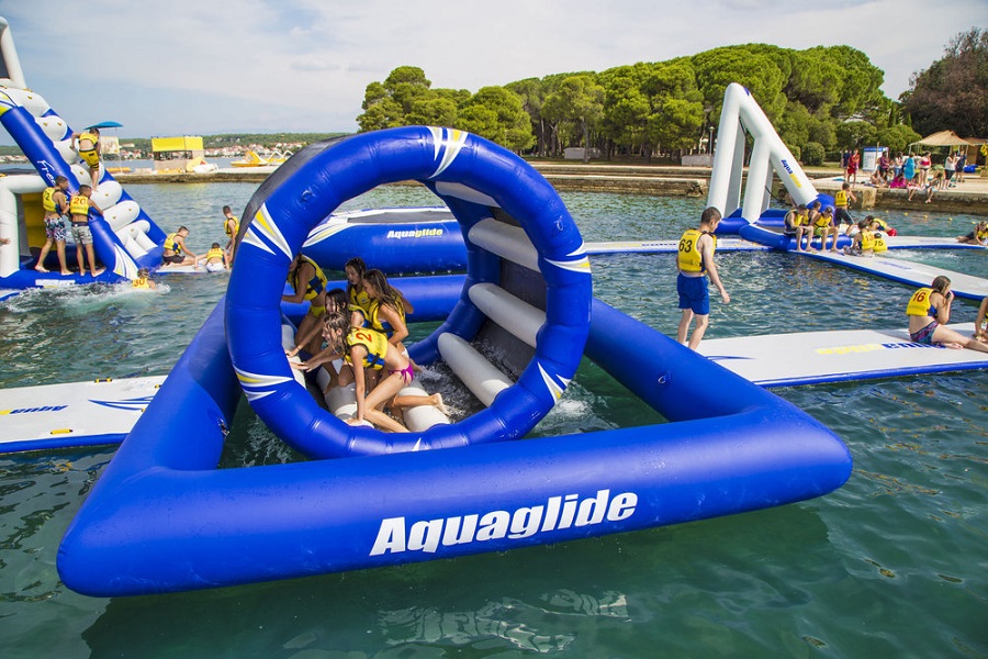 A Day Out at Aqua Splash Inflatable Assault Course ⋆ Jupiter & Dann