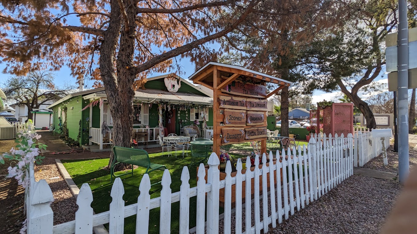 茶 LE st The Pink Door Tea House | Glendale, AZ 85301