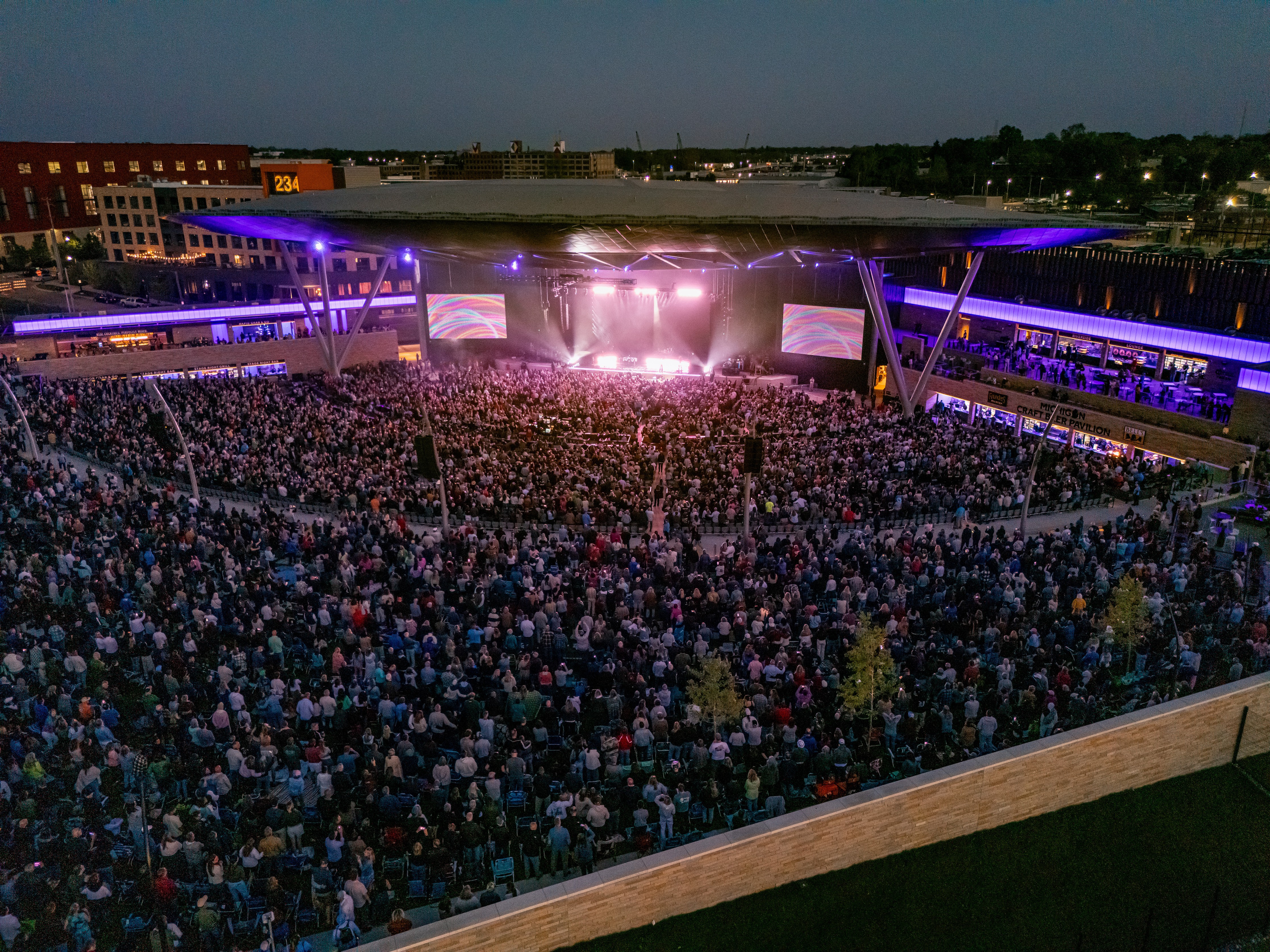 Russell Dickerson - Grand Rapids MI, 49503